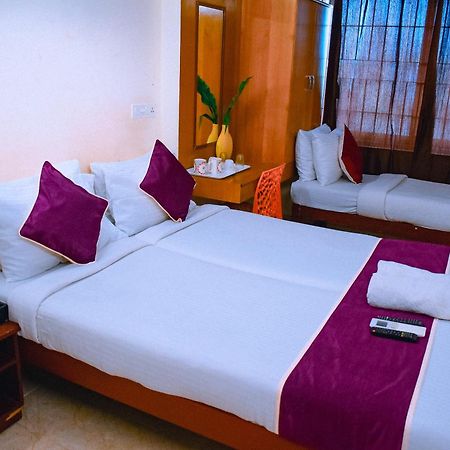 Naksha Tree Hotels Kishore Inn - Koyambedu Chennai Exterior photo